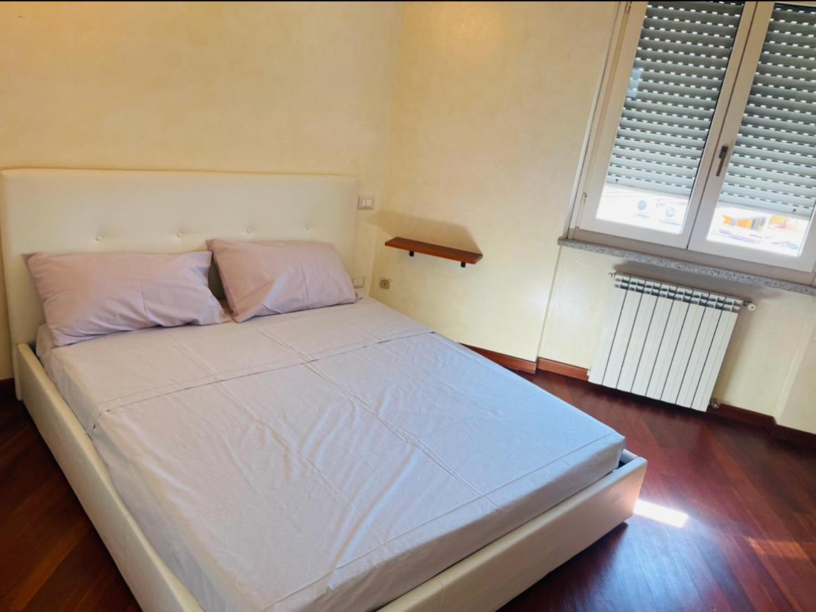 Sunny Rooftop Loft With Gorgeous Views Of אולביה מראה חיצוני תמונה